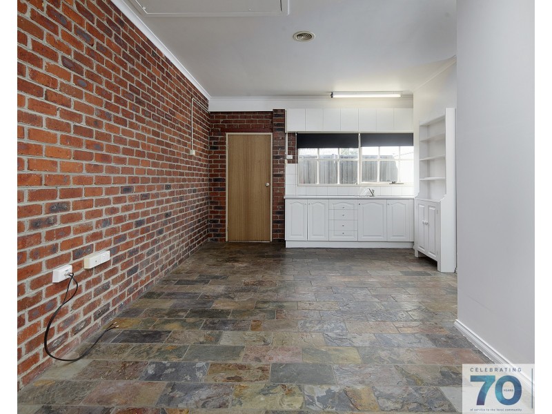 6 Hoya Court, Cranbourne North VIC 3977