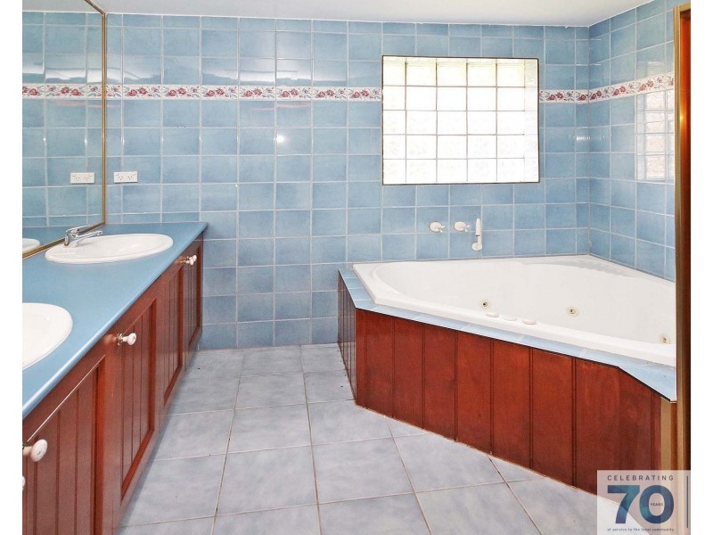 35-37 Worthing Road, Devon Meadows VIC 3977