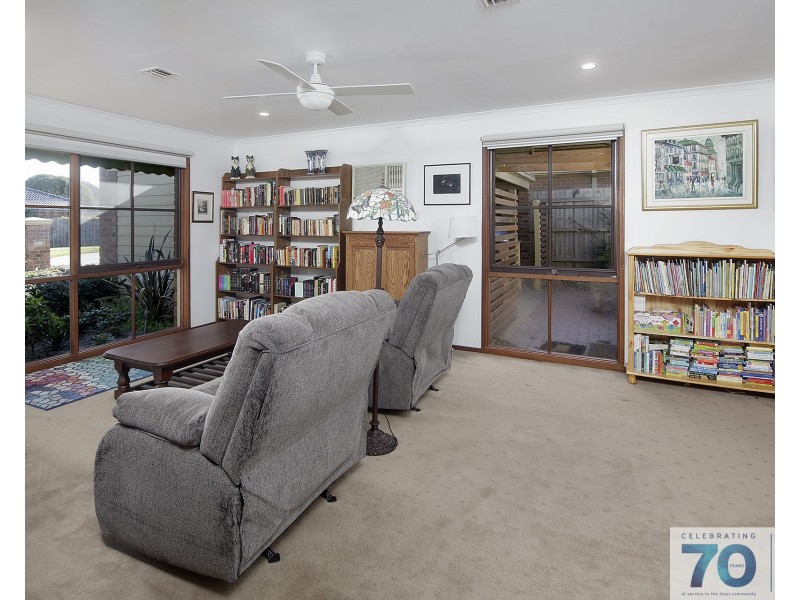 9 Laggan Court, Endeavour Hills VIC 3802