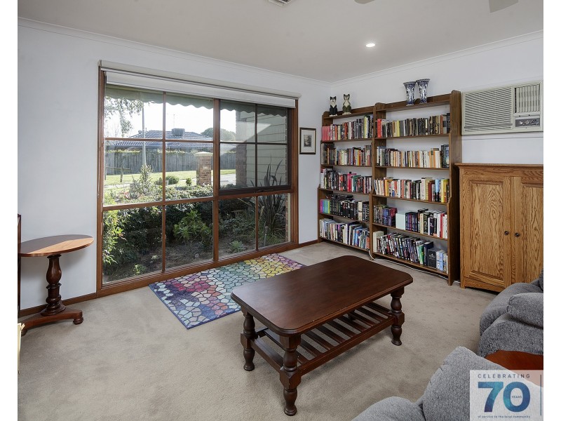 9 Laggan Court, Endeavour Hills VIC 3802