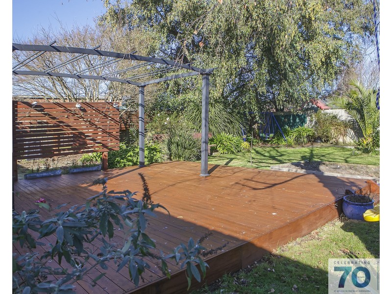 9 Laggan Court, Endeavour Hills VIC 3802