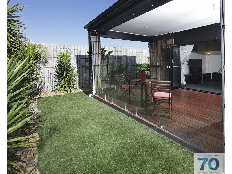 15 Lindwall Drive, Cranbourne West VIC 3977