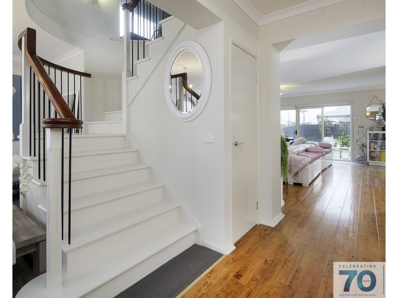 24 Silky Oak Drive, Cranbourne VIC 3977
