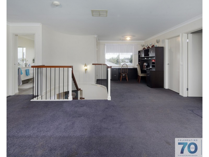24 Silky Oak Drive, Cranbourne VIC 3977