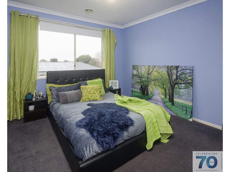 24 Silky Oak Drive, Cranbourne VIC 3977
