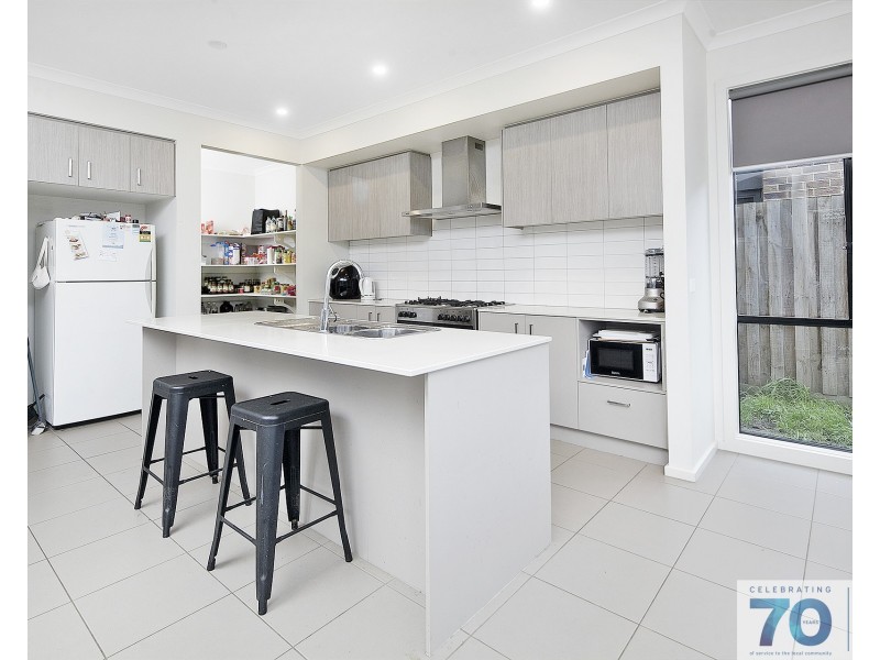 6 Fiorelli Boulevard, Cranbourne East VIC 3977