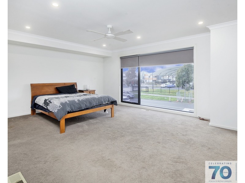 6 Fiorelli Boulevard, Cranbourne East VIC 3977