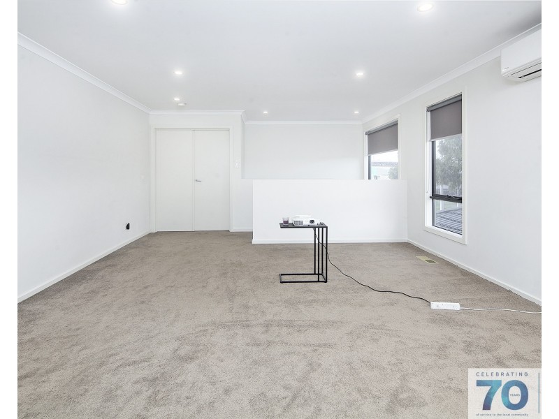 6 Fiorelli Boulevard, Cranbourne East VIC 3977