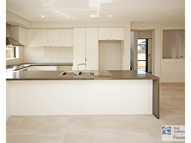 44 Cherrington Avenue, Officer VIC 3809