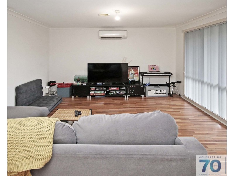 4 Knowing Close, Cranbourne West VIC 3977