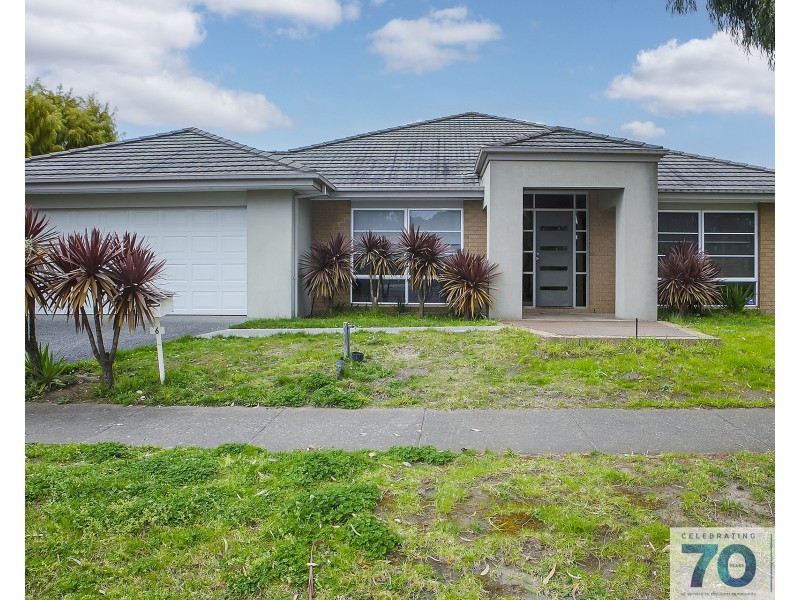 6 Harpenden Terrace, Cranbourne VIC 3977