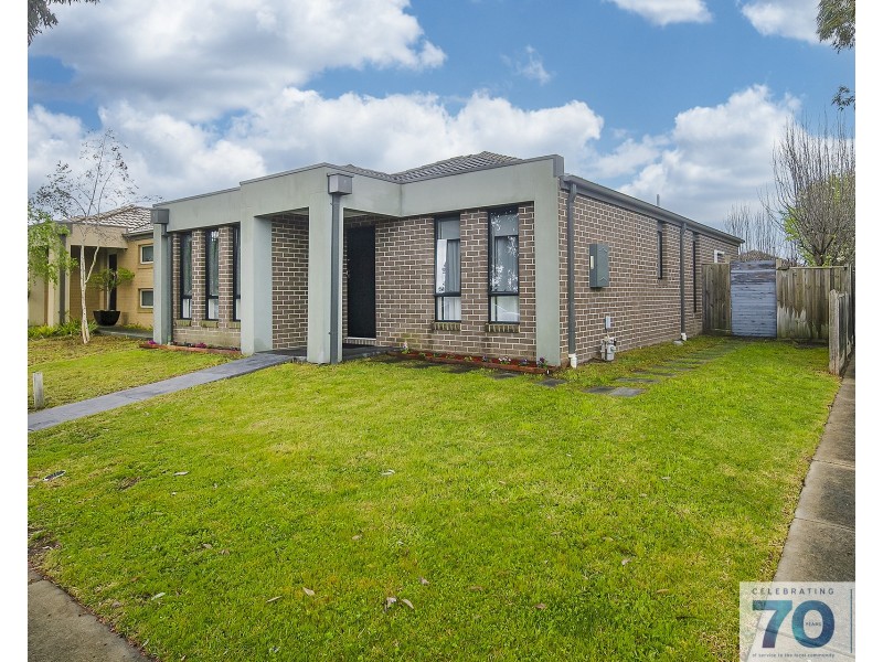 134 Sabel Drive, Cranbourne North VIC 3977