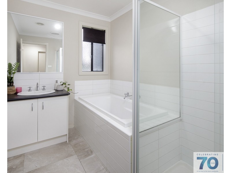 134 Sabel Drive, Cranbourne North VIC 3977