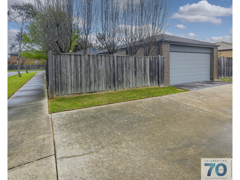 134 Sabel Drive, Cranbourne North VIC 3977