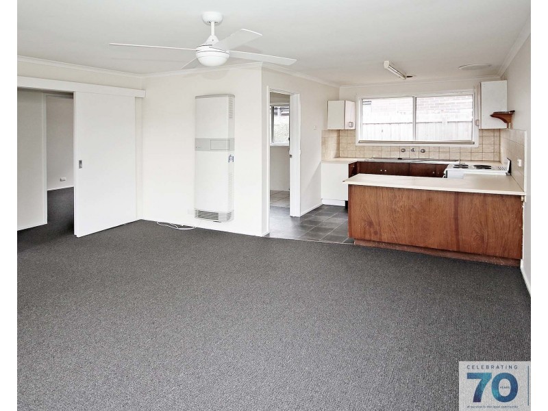 1/4 Walter Street, Cranbourne VIC 3977