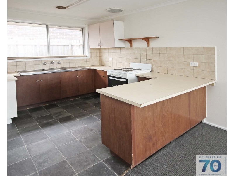 1/4 Walter Street, Cranbourne VIC 3977