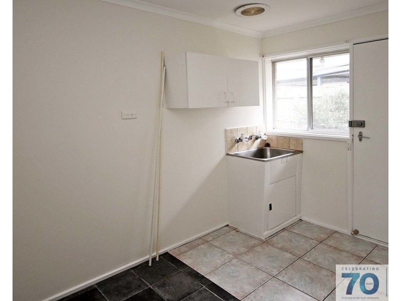 1/4 Walter Street, Cranbourne VIC 3977