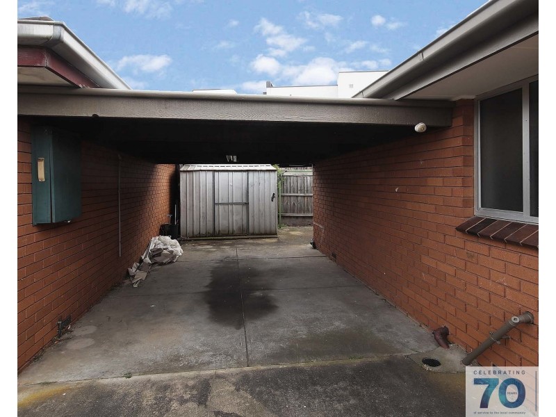 1/4 Walter Street, Cranbourne VIC 3977
