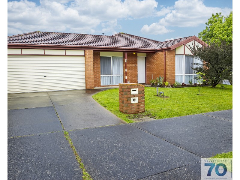 18 Brindalee Place, Cranbourne East VIC 3977