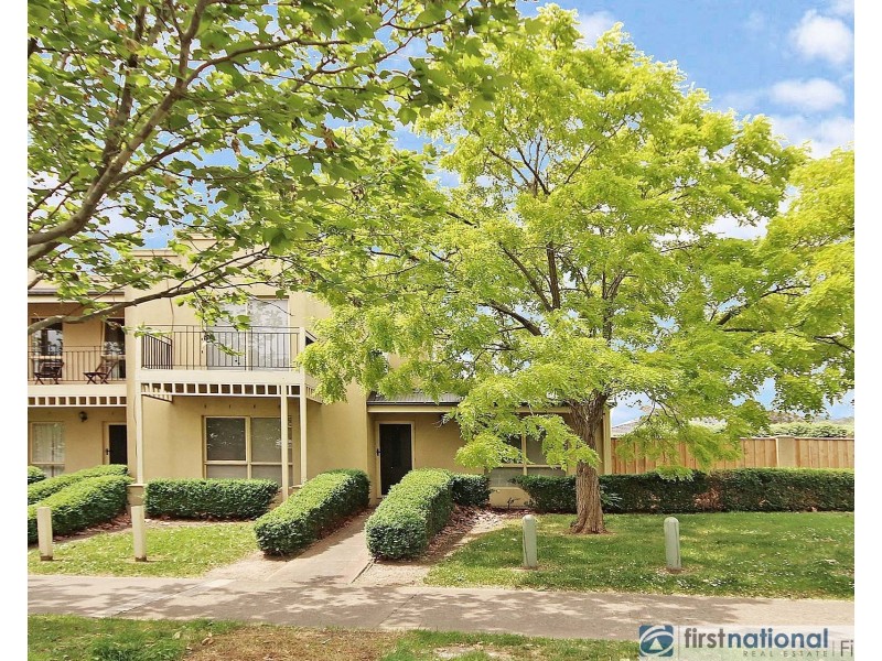 11/10 Parkhill Drive, Berwick VIC 3806