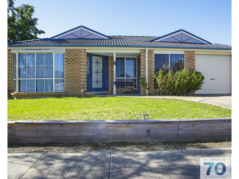 10 Fairhaven Boulevard, Cranbourne West VIC 3977
