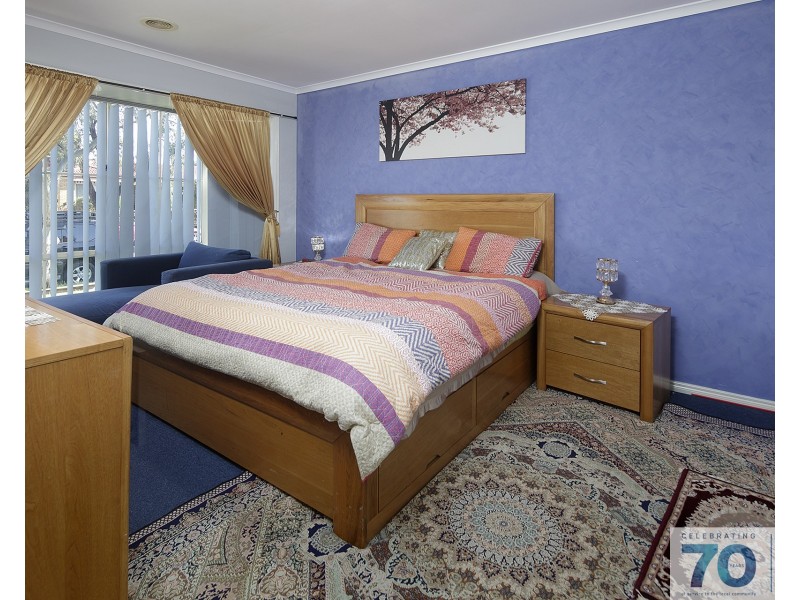 10 Fairhaven Boulevard, Cranbourne West VIC 3977