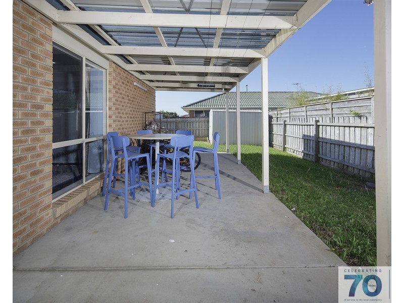 10 Fairhaven Boulevard, Cranbourne West VIC 3977