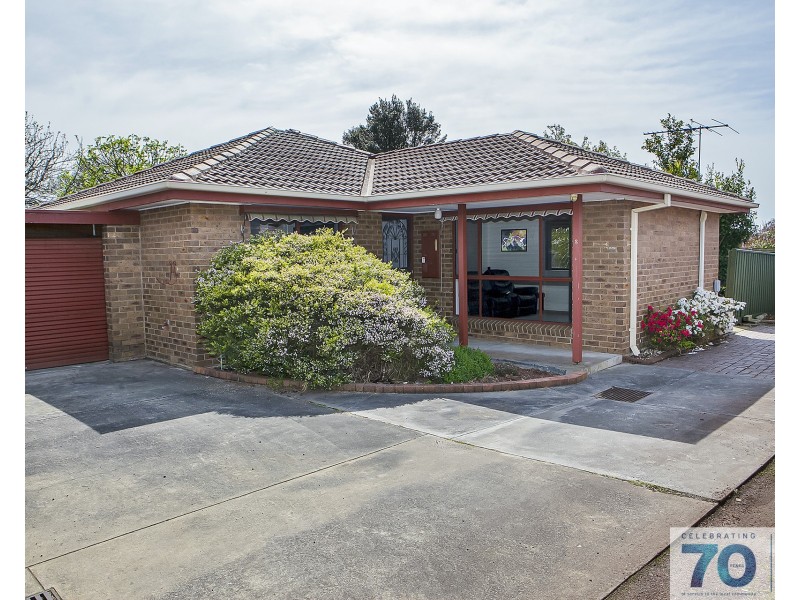 2/16 Russell Street, Cranbourne VIC 3977