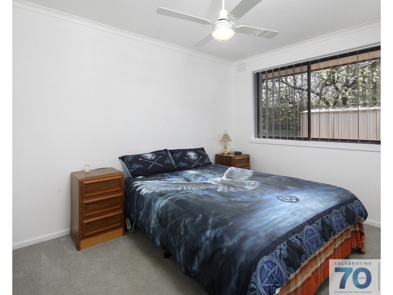2/16 Russell Street, Cranbourne VIC 3977