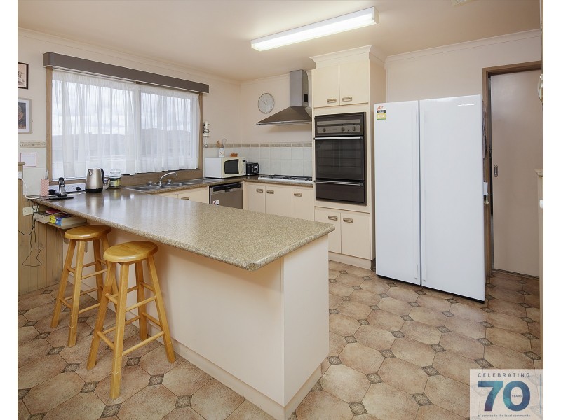 7 Lancefield Court, Endeavour Hills VIC 3802