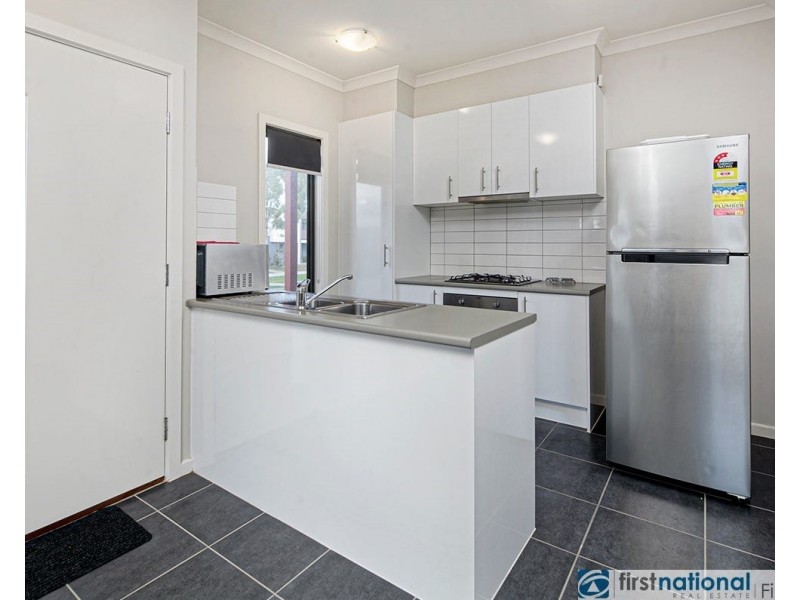 2 Parkhurst Drive, Cranbourne East VIC 3977