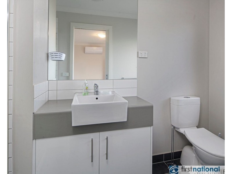 2 Parkhurst Drive, Cranbourne East VIC 3977