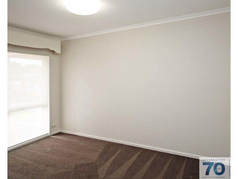 4 Hoysted Avenue, Cranbourne North VIC 3977