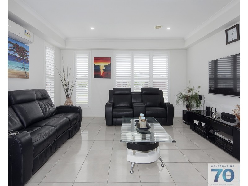 1 Highbury Road, Clyde North VIC 3978