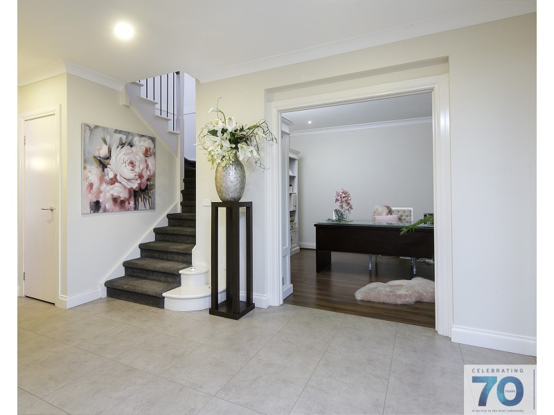 6 Jennifer Street, Junction Village VIC 3977