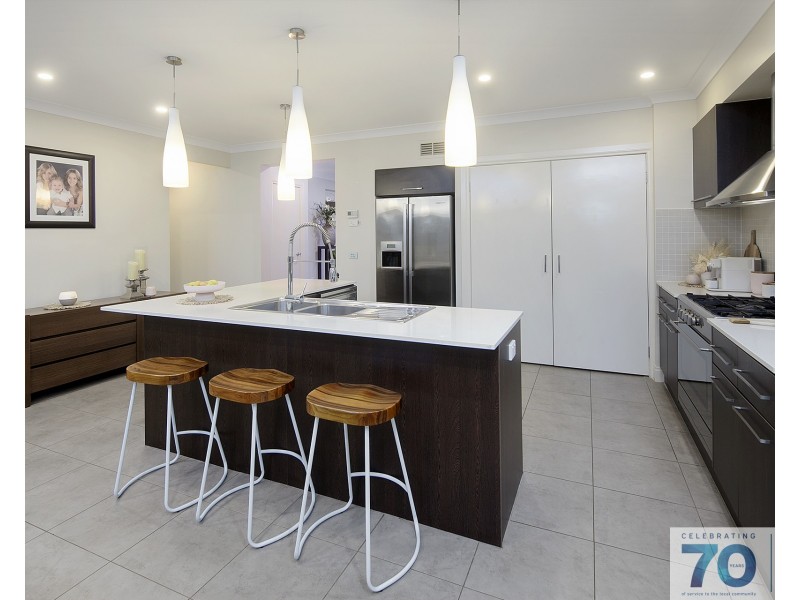 6 Jennifer Street, Cranbourne VIC 3977