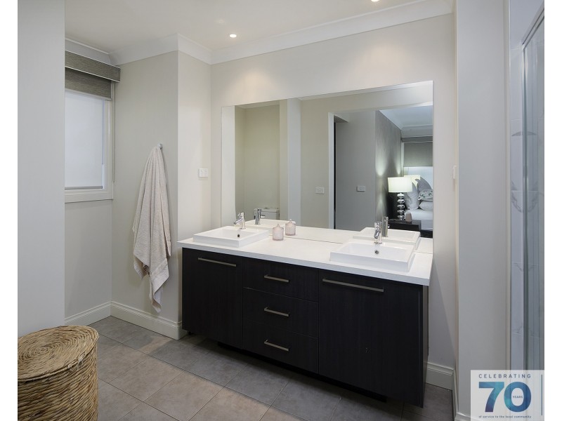 6 Jennifer Street, Cranbourne VIC 3977