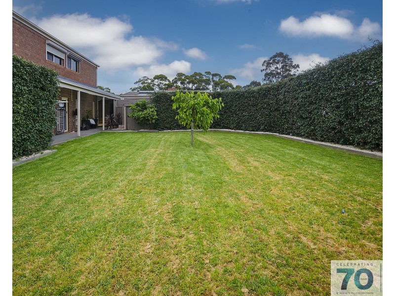 6 Jennifer Street, Cranbourne VIC 3977