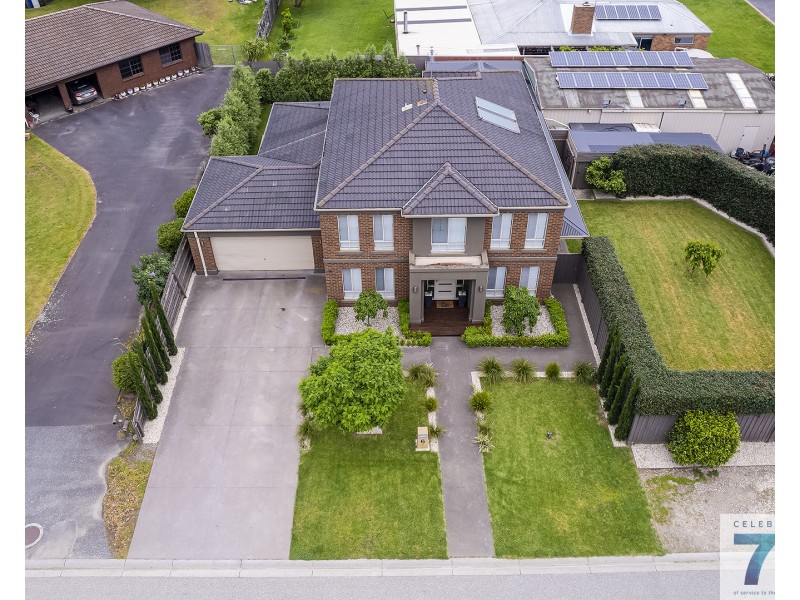 6 Jennifer Street, Cranbourne VIC 3977