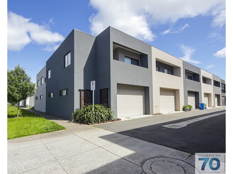 11 Polson Way, Cranbourne West VIC 3977