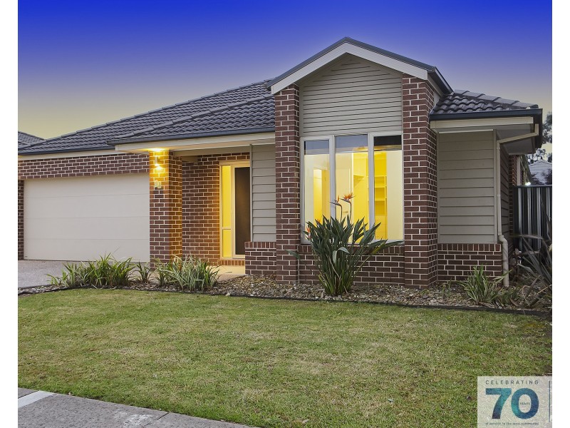 44 Sabel Drive, Cranbourne North VIC 3977