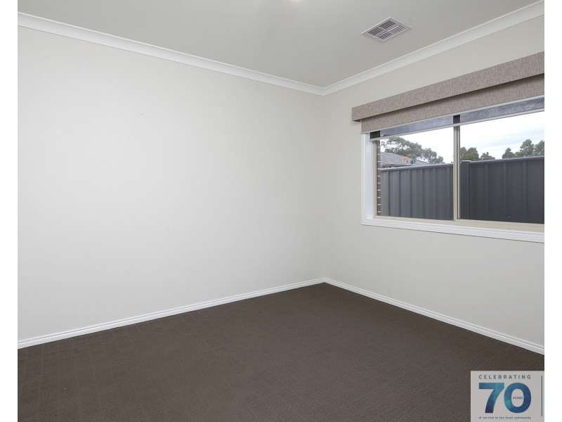 44 Sabel Drive, Cranbourne North VIC 3977
