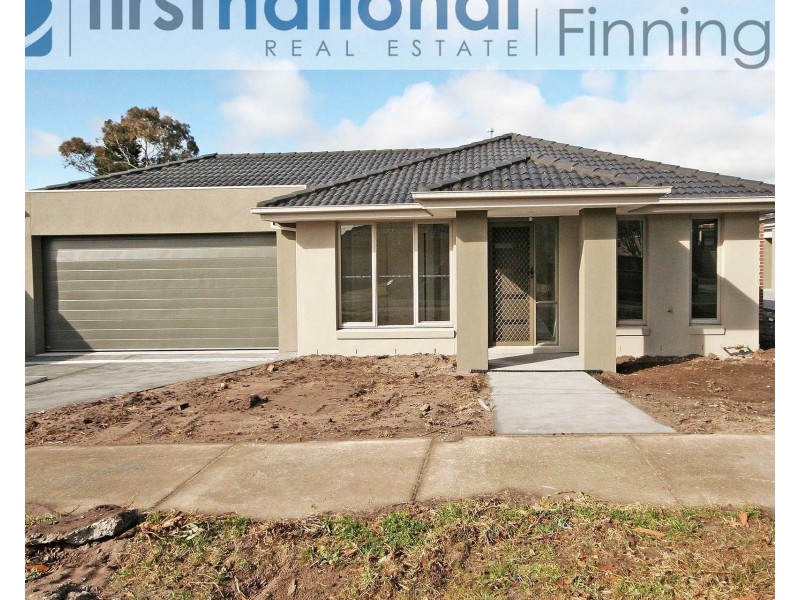6/6-8 Walter Street, Cranbourne VIC 3977