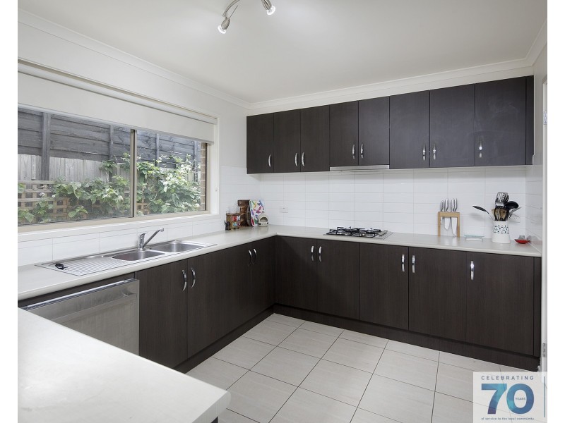 2/33 Orchard Grove, Tyabb VIC 3913