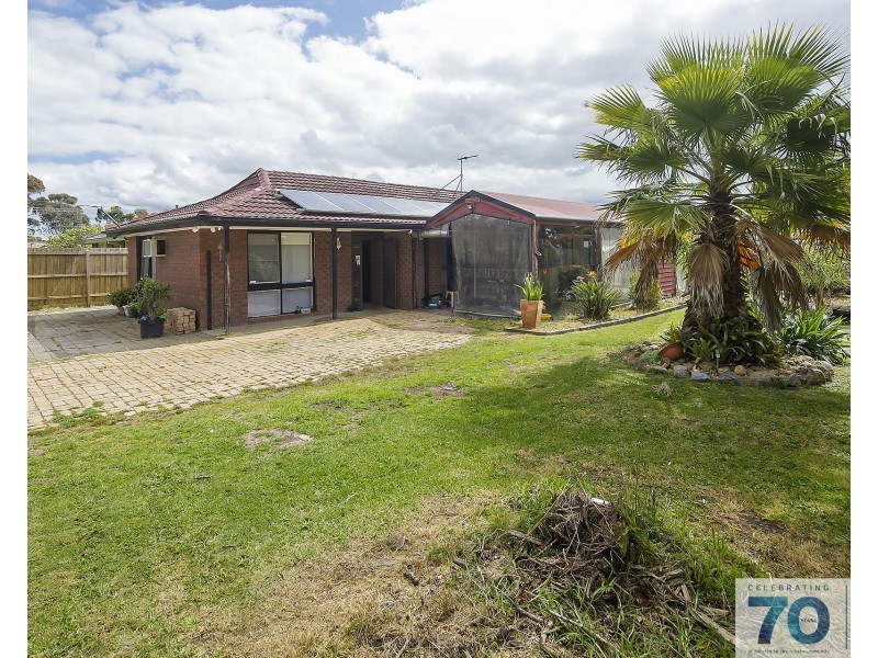 11 Sidney Street, Cranbourne VIC 3977