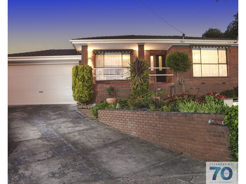 no.15 Rimfire Crescent, Cranbourne VIC 3977