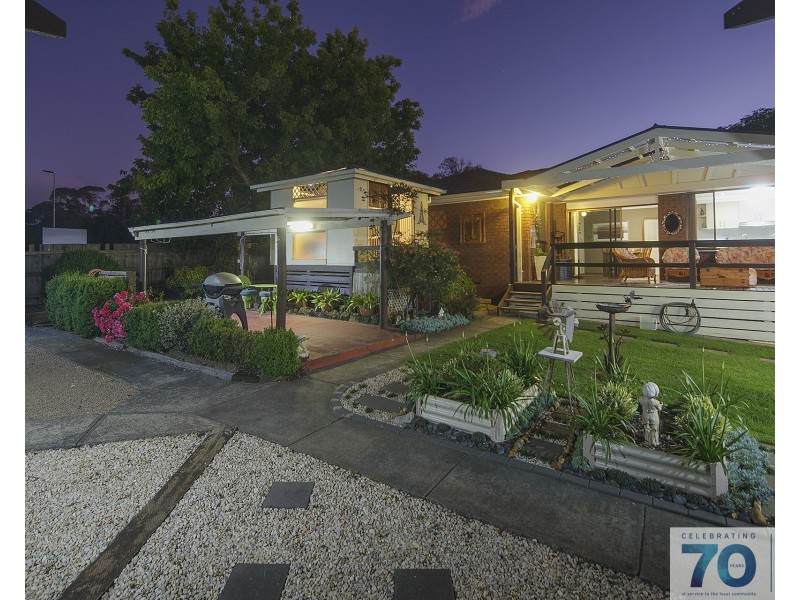 no.15 Rimfire Crescent, Cranbourne VIC 3977