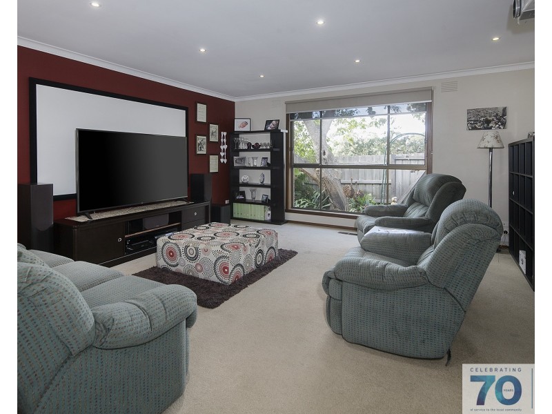 no.15 Rimfire Crescent, Cranbourne VIC 3977