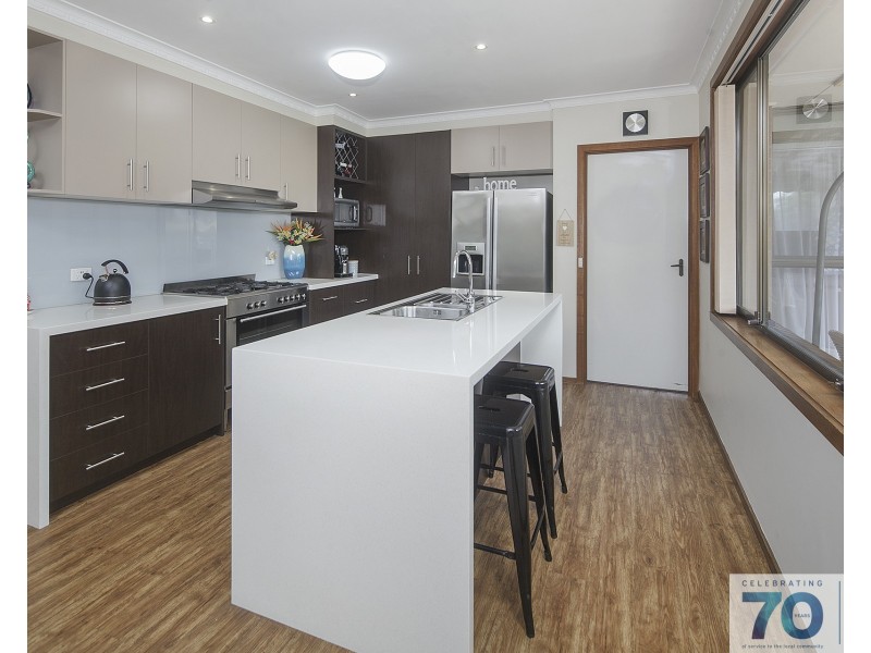 no.15 Rimfire Crescent, Cranbourne VIC 3977