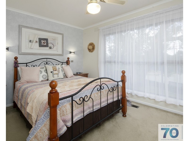 no.15 Rimfire Crescent, Cranbourne VIC 3977